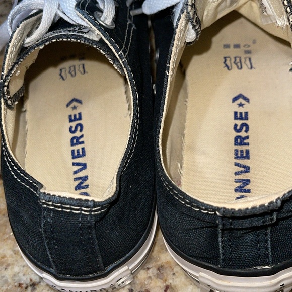 Converse - Picture 9 of 10